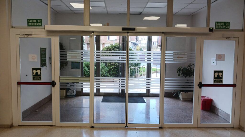 Proyecto: Accesibilidad CEAS OESTE 13 PUERTA SERVICIOS SOCIALES
