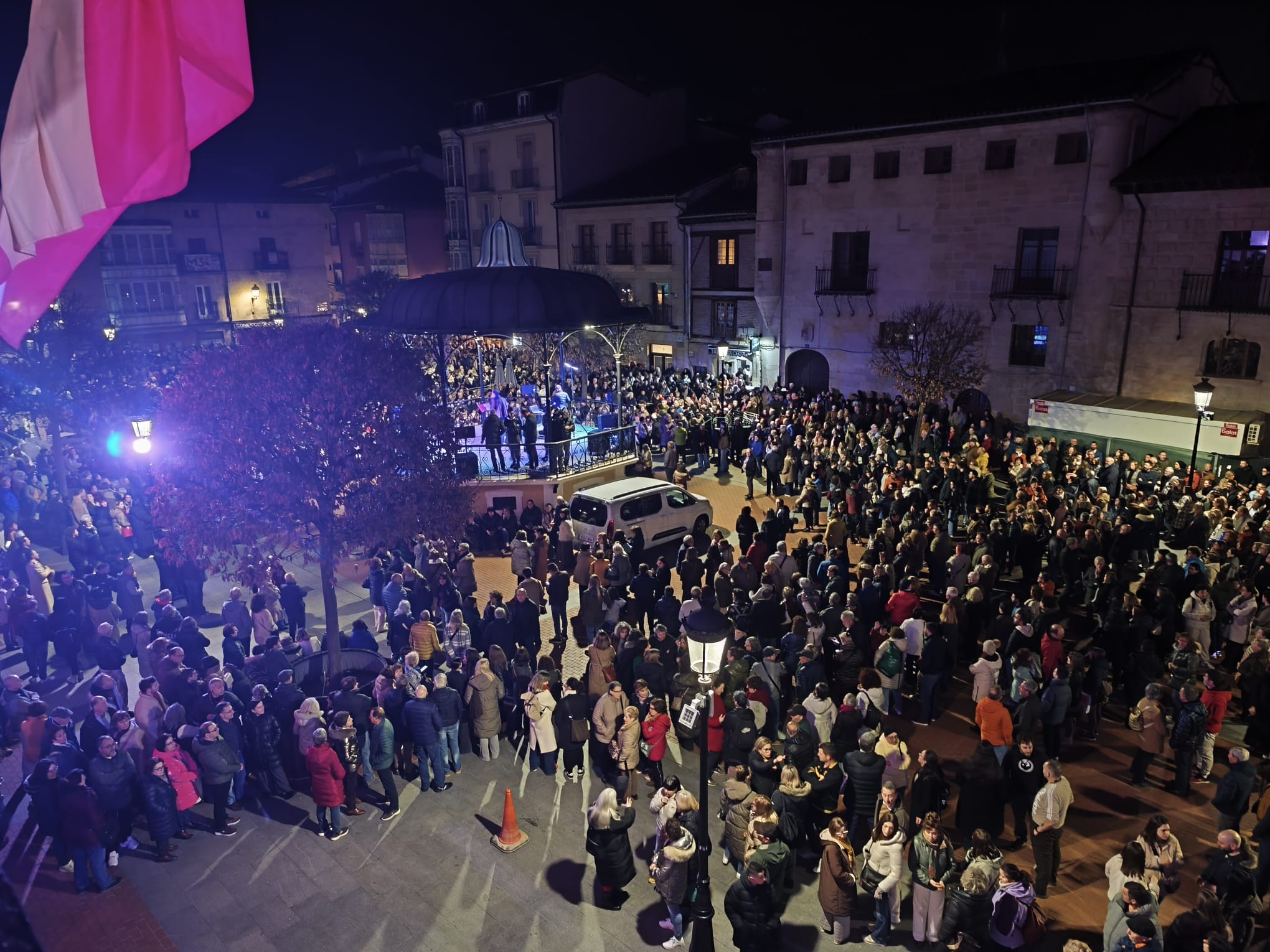 Más de 7.000 personas salen a la calle para defender la sanidad pública en Miranda